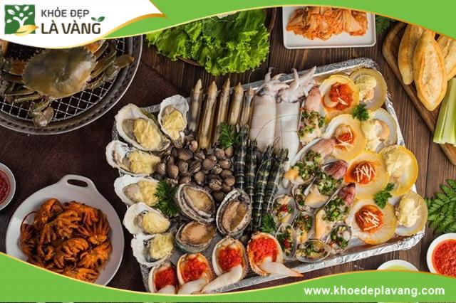 Ăn hải sản giúp tăng cường dinh dưỡng để phát huy tác dụng bài tập tăng chiều cao cho nam