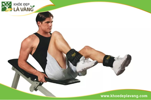 Nâng chân kết hợp đeo tạ sẽ tăng hiệu quả kéo dài