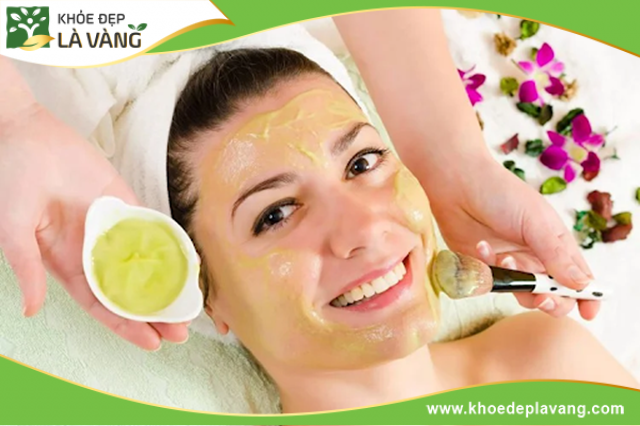 Lòng trắng và lòng đỏ trứng gà đều mang đến công dụng làm đẹp da tuyệt vời