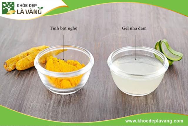 Trộn tinh bột nghệ và gel nha đam thu được hỗn hợp trị mụn lý tưởng