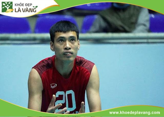 Cù Văn Hoàn nhiều năm liền nắm giữ kỷ lục vận động viên bóng chuyền cao nhất Việt Nam