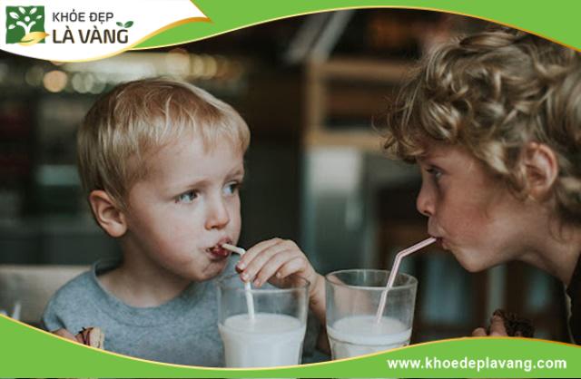 Uống sữa tăng chiều cao giúp trẻ cao lớn