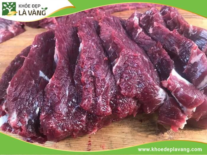 Thịt trâu giàu đạm, ít chất béo, tốt cho sức khỏe hơn so với thịt bò